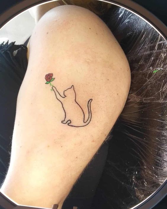 23 Minimalist Cat Tattoo Ideas