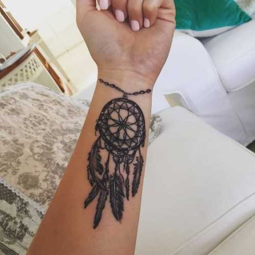 14 Wrist Wrap Tattoos for Women Ideas: Delicate and Stylish Ink