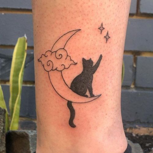 17 Traditional Cat Tattoo Ideas