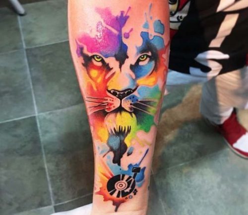 Vibrant and Striking: 19 Lion Tattoo with Color Ideas