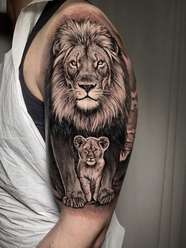 19 Cover Up with a Lion Tattoo: Transform and Renew