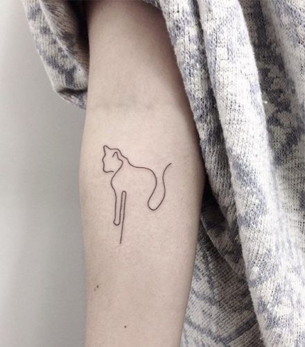 17 Line Art Cat Tattoo Ideas