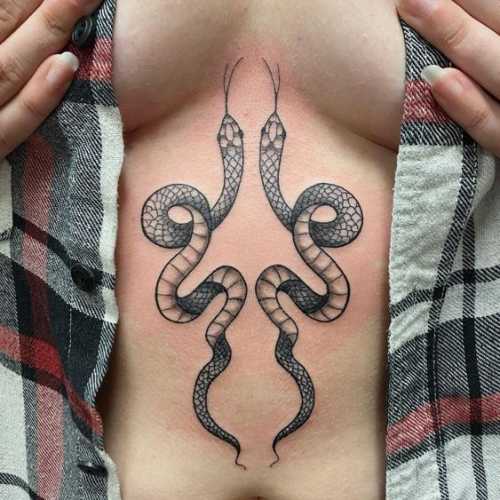 21 Mesmerizing Snake Tattoos on Stomach Ideas