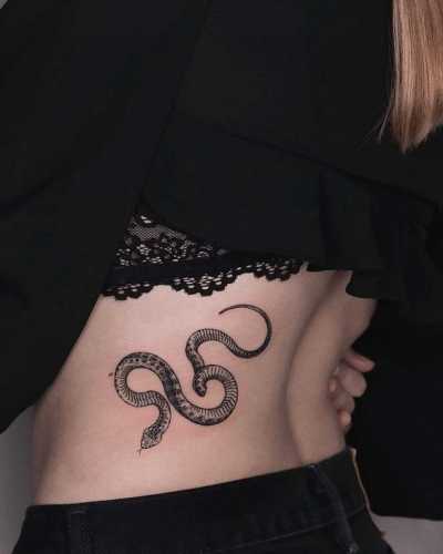19 Snake Tattoos on Back Ideas for a Striking Look