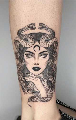 22 Inspiring Snake Tattoos on Leg Ideas