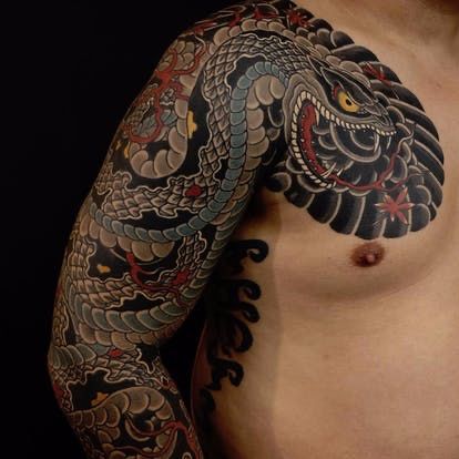 18 Snake Tattoos on Chest Ideas