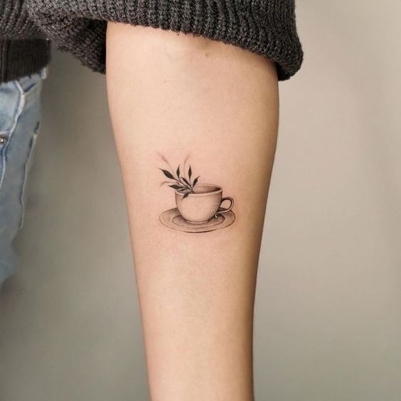 2024 S Top Small Tattoo Ideas For Women Unique Meaningful Designs   10 4 