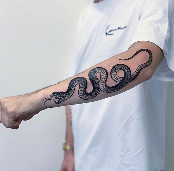 22 Trendy Men’s Tattoo Ideas for 2025