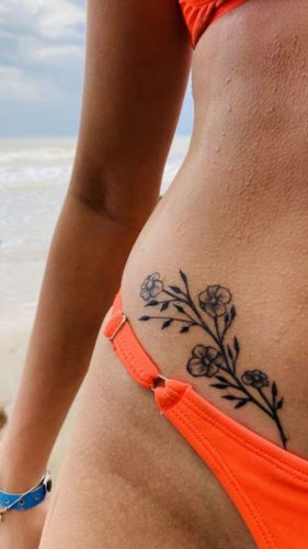 Discover Top 17 Small Hip Tattoo Designs for 2025: Chic &#038; Intimate Ink Ideas