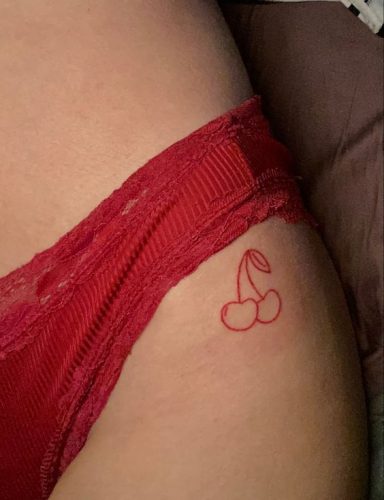 Discover Top 17 Small Hip Tattoo Designs for 2025: Chic &#038; Intimate Ink Ideas