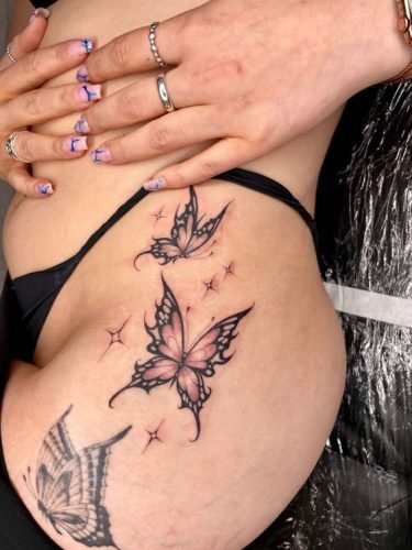 Stunning 2025 Butterfly Tattoo Thigh Designs for Women &#038; Men &#8211; Ideas from Simple to Large