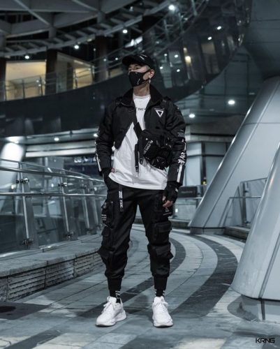 Explore 20 Techwear Styles for 2025: Futuristic &#038; Functional Men&#8217;s Urban Fashion