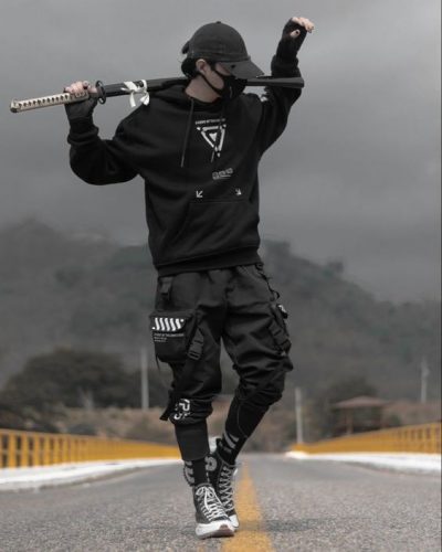 Explore 20 Techwear Styles for 2025: Futuristic &#038; Functional Men&#8217;s Urban Fashion