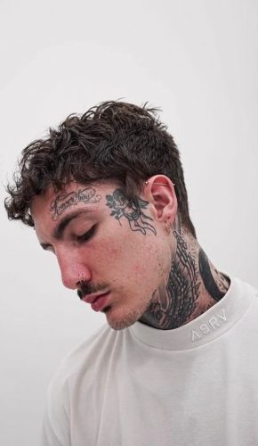 Explore 2025&#8217;s Top 17 Short Hairstyles for Men: From Sleek Fades to Curly Trends