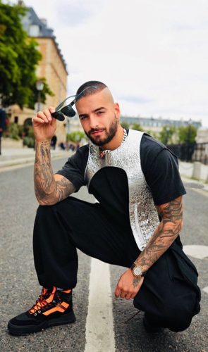 Stunning 2025 Hispanic Men&#8217;s Fashion: 18 Trendsetting Outfits for Style &#038; Heritage