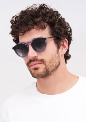 Explore 2025&#8217;s Top 17 Short Hairstyles for Men: From Sleek Fades to Curly Trends