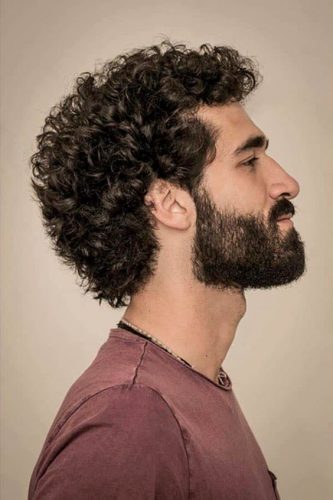 Explore 2025&#8217;s Top 17 Short Hairstyles for Men: From Sleek Fades to Curly Trends