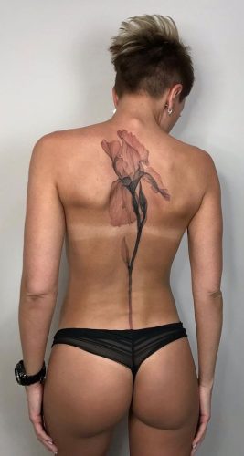Discover 17 Stunning Spine Tattoo Designs for Women in 2025 – Explore Unique, Meaningful Art