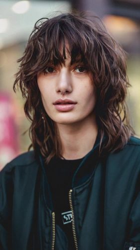 Discover the Top 20 Men&#8217;s Wavy Haircuts for 2025 &#8211; Explore Trending Styles