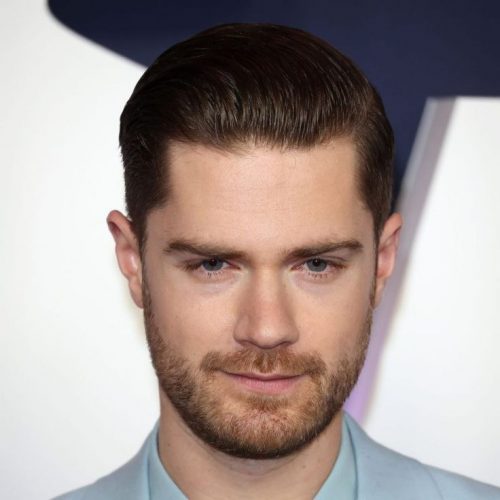 Explore 17 Trendy Men&#8217;s Slick Back Haircuts for 2025: From Classic Looks to Modern Twists