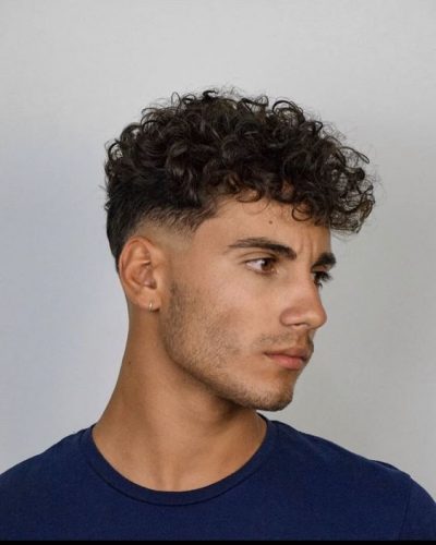 Discover the Top 20 Men's Wavy Haircuts for 2024 - Explore Trending Styles