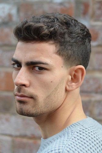 Discover the Top 20 Men&#8217;s Wavy Haircuts for 2025 &#8211; Explore Trending Styles