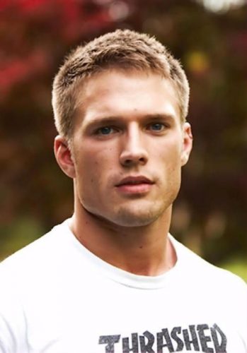 20 Round Face Haircuts for Men Ideas in 2025