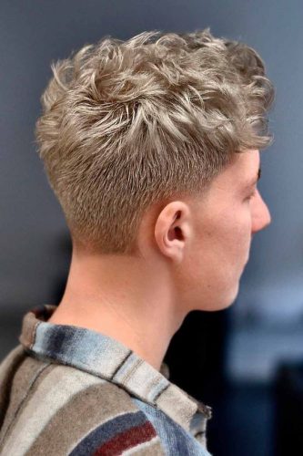 Discover the Top 20 Men&#8217;s Wavy Haircuts for 2025 &#8211; Explore Trending Styles