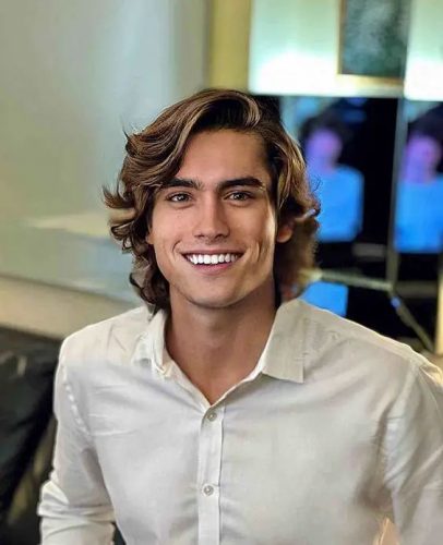 Discover the Top 20 Men&#8217;s Wavy Haircuts for 2025 &#8211; Explore Trending Styles