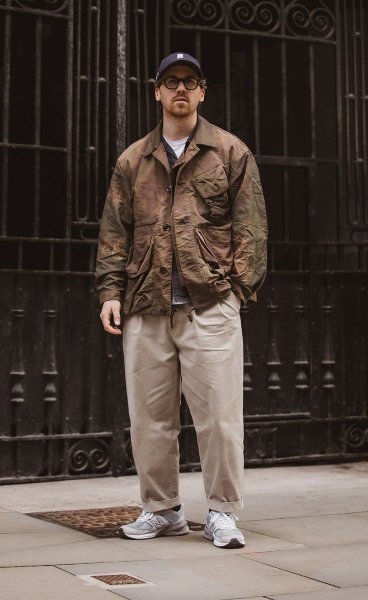 Explore 2025&#8217;s Top Men&#8217;s Fall Street Outfits: From Classic Elegance to Urban Streetwear Trends