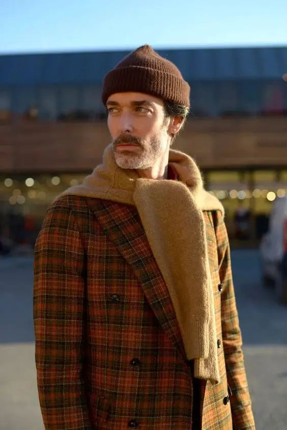 Explore 22 Stylish Hat Outfits for Men in 2025: From Urban Cowboy to Refined Canine Companion