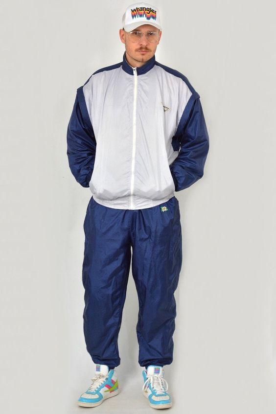 Discover 2025&#8217;s Top 19 Men&#8217;s Sweatsuits: From Bold Graphics to Minimalist Styles &#8211; Your Ultimate Guide!