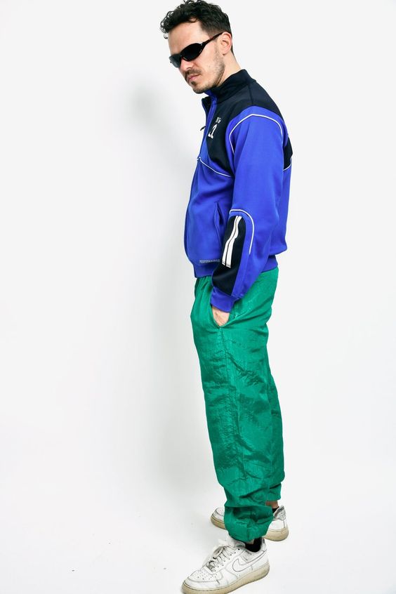 Discover 2025&#8217;s Top 19 Men&#8217;s Sweatsuits: From Bold Graphics to Minimalist Styles &#8211; Your Ultimate Guide!