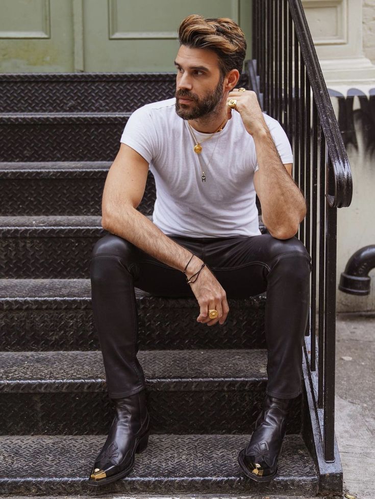 Explore 19 Stylish Men&#8217;s Fall Outfits Paired with Boots for 2025: From Casual to Chic &#8211; Your Ultimate Guide