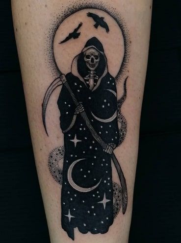 19 Ideas for Santa Muerte Tattoos: A Deep Dive into Symbolism and Style