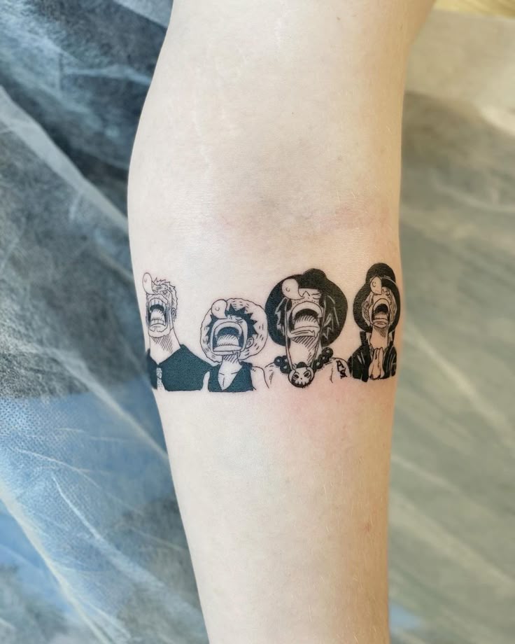 Best 26 One Piece Tattoo Ideas – Luffy, Zoro, Ace, Law, Minimalist &#038; Sleeve Designs