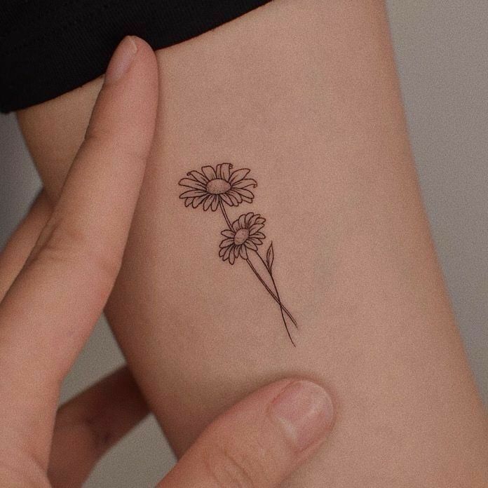 24 Ideas for Sunflower Tattoos in 2025: Unique and Stunning Designs for Every Style