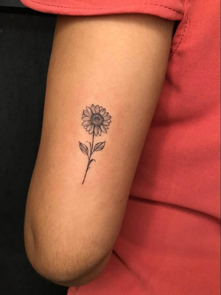 24 Ideas for Sunflower Tattoos in 2025: Unique and Stunning Designs for Every Style