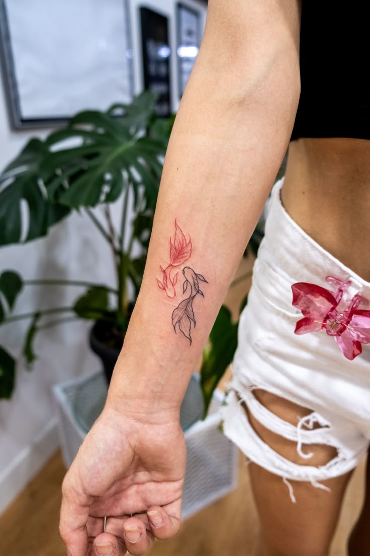 Explore 28 Unique Koi Fish Tattoo Ideas for 2025: Minimalist, Japanese Style, Yin Yang, Fine Line