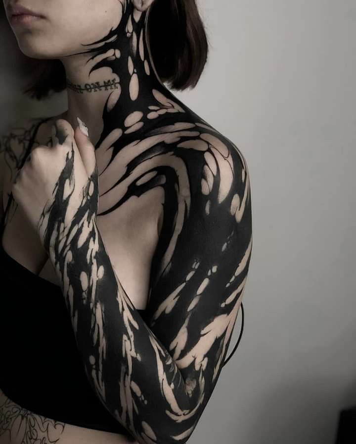 Discover Bold Blackout Tattoo Ideas 2025: Full Sleeve, Geometric, Abstract, with White Ink