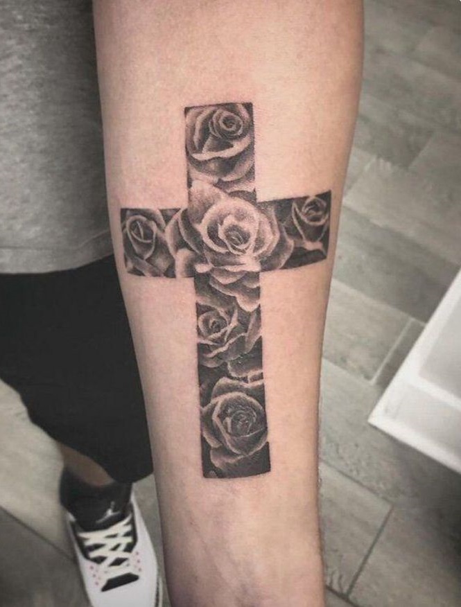 26 Unique Cross Tattoo Designs for 2025: Ideas for Men &#038; Women