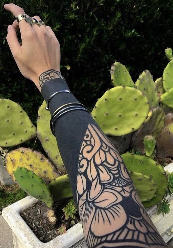 Discover Bold Blackout Tattoo Ideas 2025: Full Sleeve, Geometric, Abstract, with White Ink