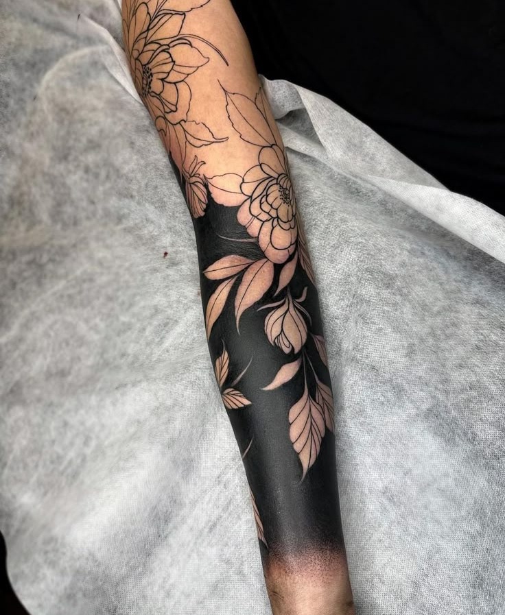 Discover Bold Blackout Tattoo Ideas 2025: Full Sleeve, Geometric, Abstract, with White Ink