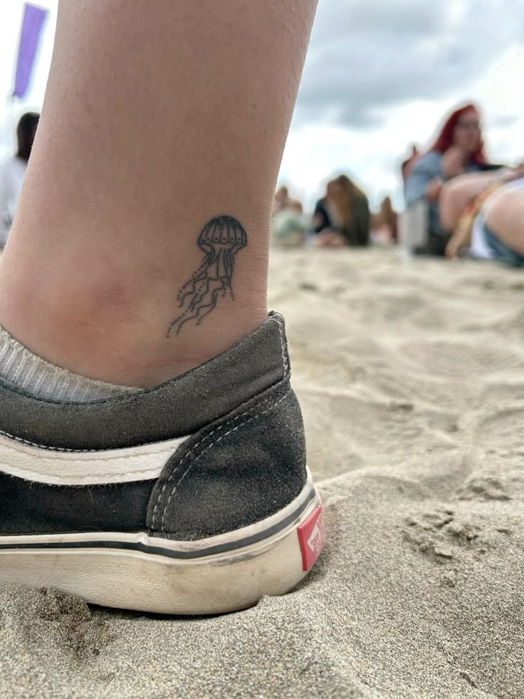 30 Jellyfish Tattoo 2025 Designs with Meaning and Style Flowing