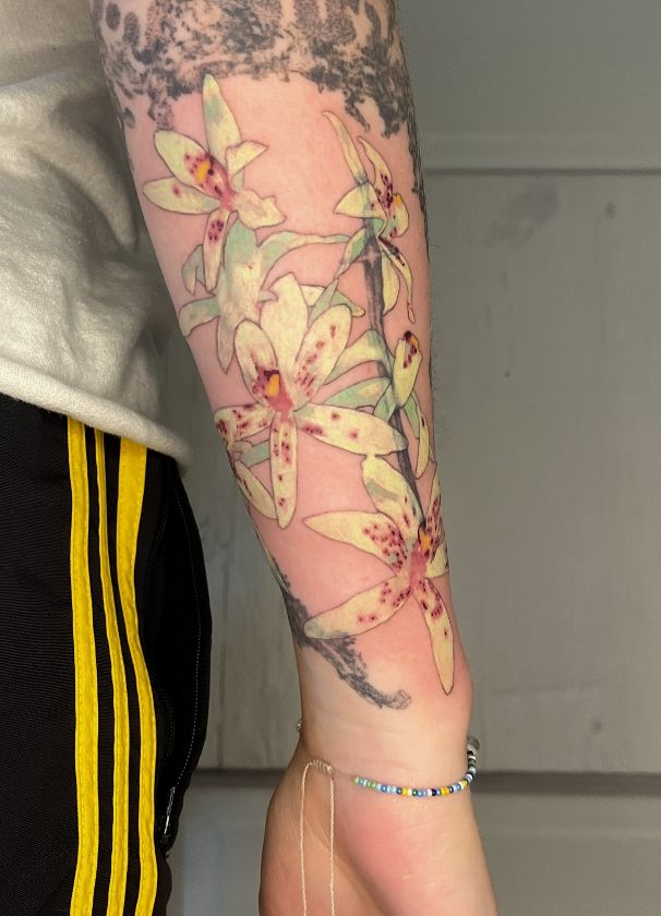 26 Orchid Tattoo Ideas 2025 for Minimalist, Colour, and Fine Line Designs
