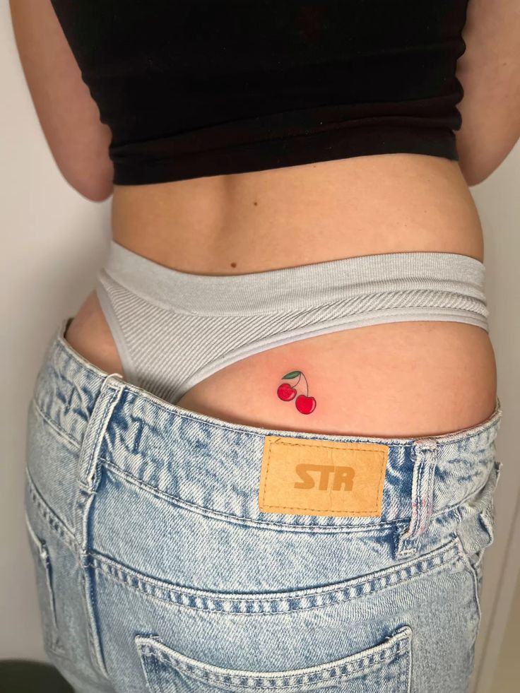 Find Out More on 29 Tramp Stamp Tattoo Ideas 2025: Cute, Dainty, Gothic &#038; Y2K Lower Back Designs