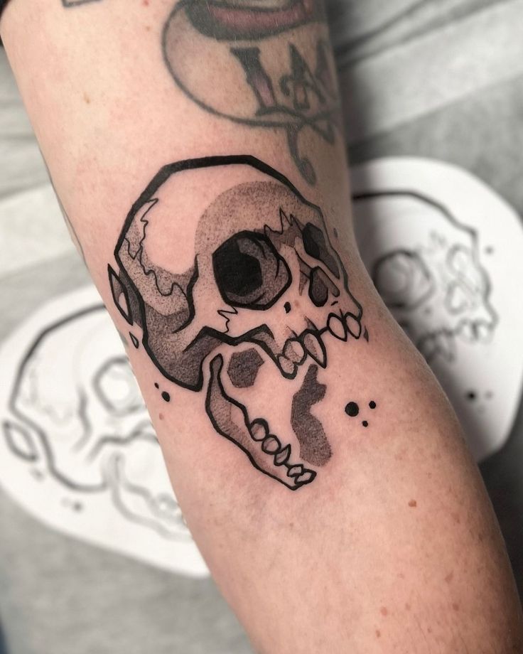 30 Blackwork Tattoo Ideas 2025 for Men &#038; Women – Bold Sleeve, Flash, Coverup &#038; Arm Design