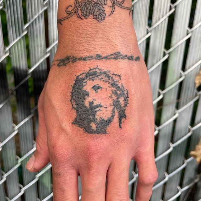 25 Jesus Tattoo Ideas 2025: Sacred Heart, Virgin Mary, Fine Line, Sleeve for Women, Back, Forearm