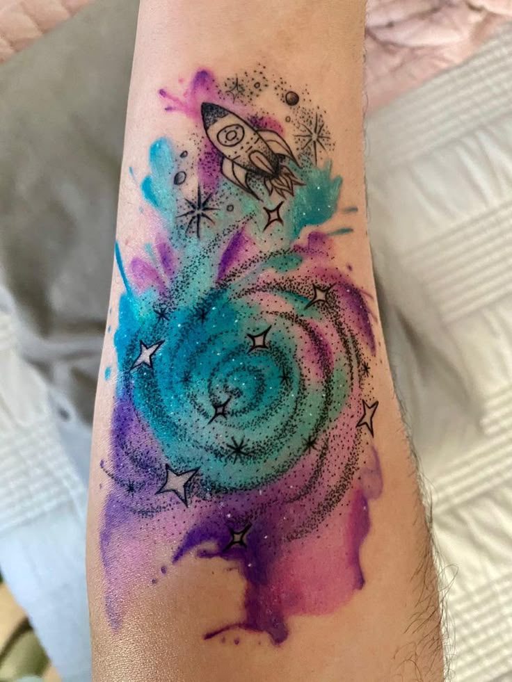 27 Space Tattoo Ideas 2025 for Women and Men – Galaxy Sleeve Designs, Minimalist Forearm Art