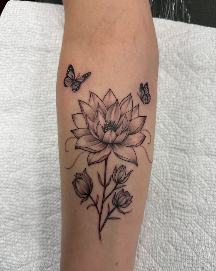 30 Creative Water Lily Tattoos for 2025: Tattoos with Special Meanings